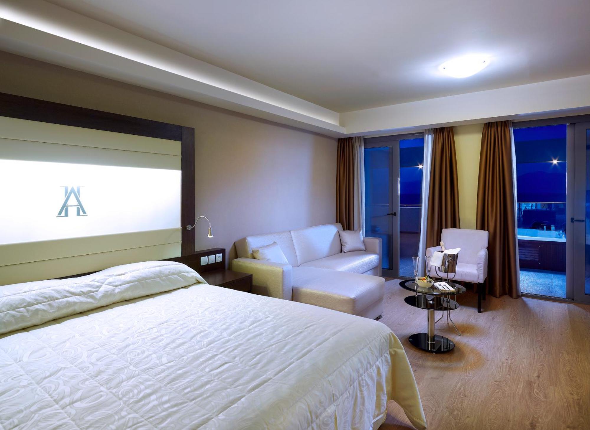 Arion Hotel Xylokastro Bagian luar foto