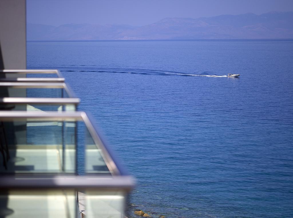 Arion Hotel Xylokastro Bagian luar foto